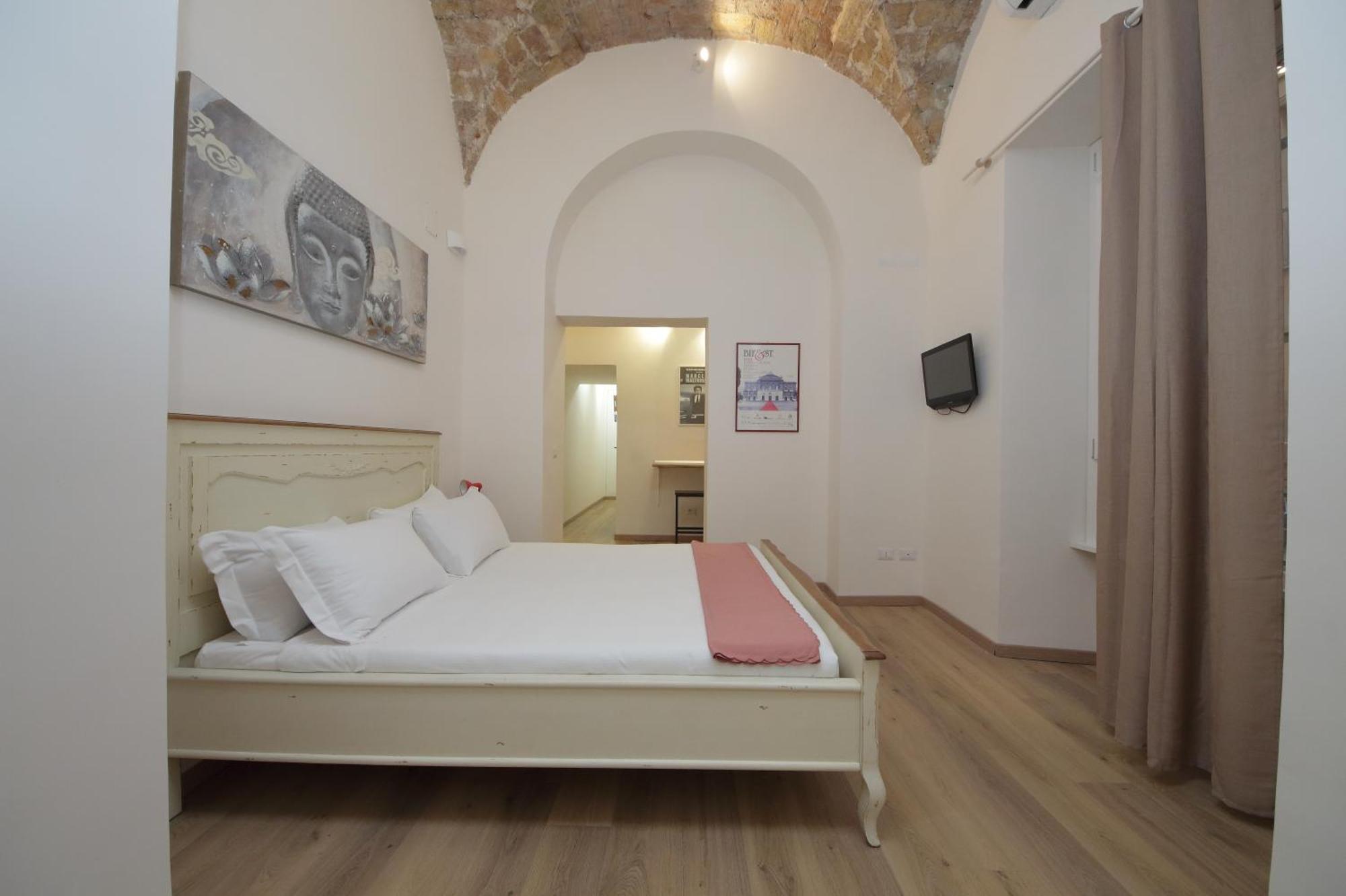 Ych-lovely Near Termini Station Apartamento
