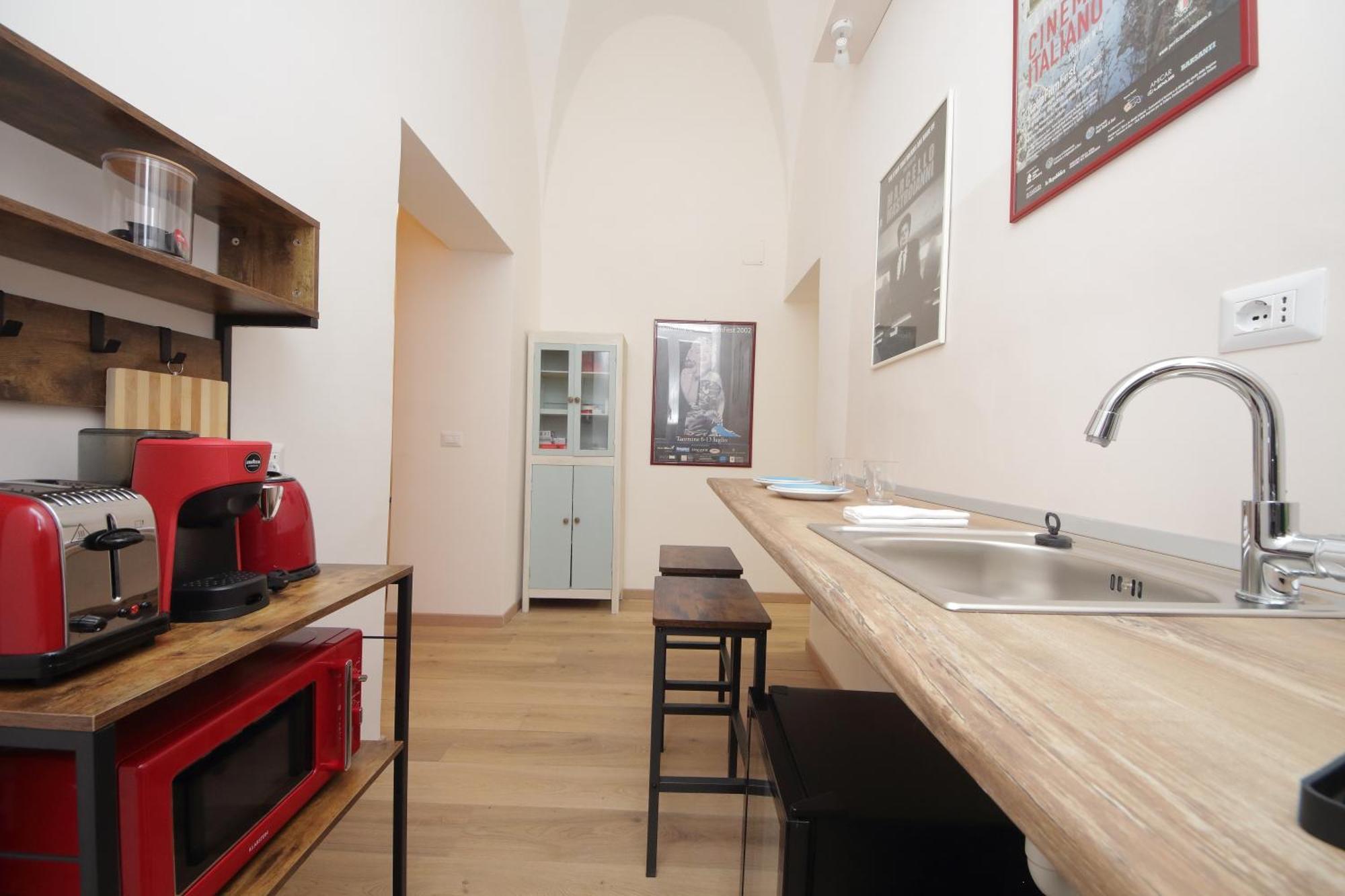 Ych-lovely Near Termini Station Appartamento *